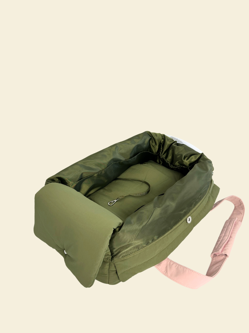 Tippy Tappy Nest Pet Carrier