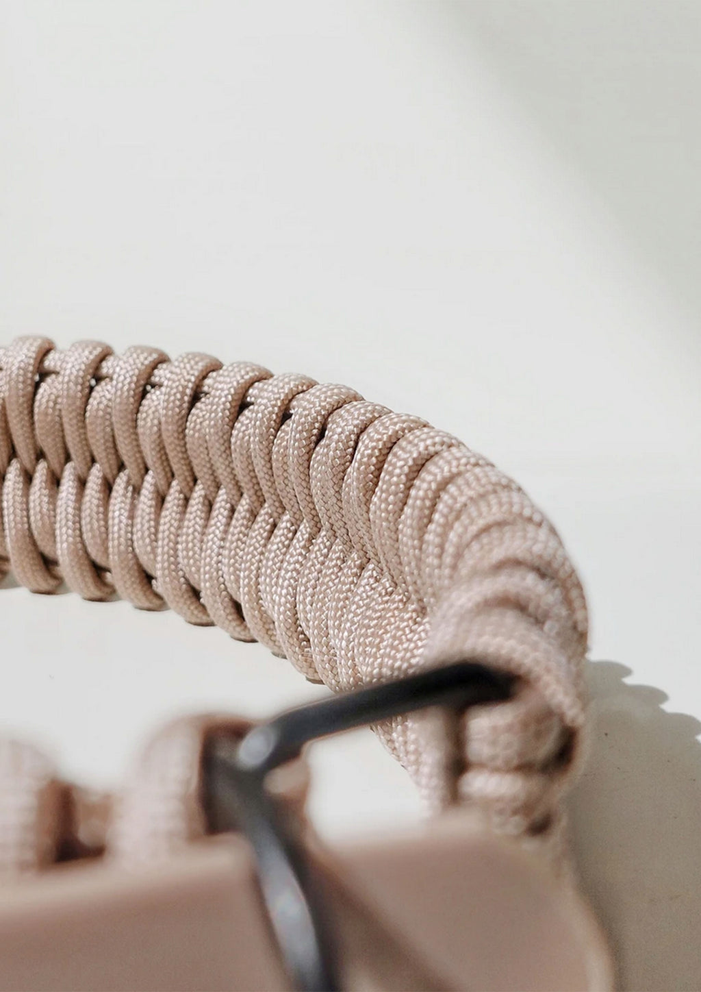 FOSSIL Wide Paracord Collar