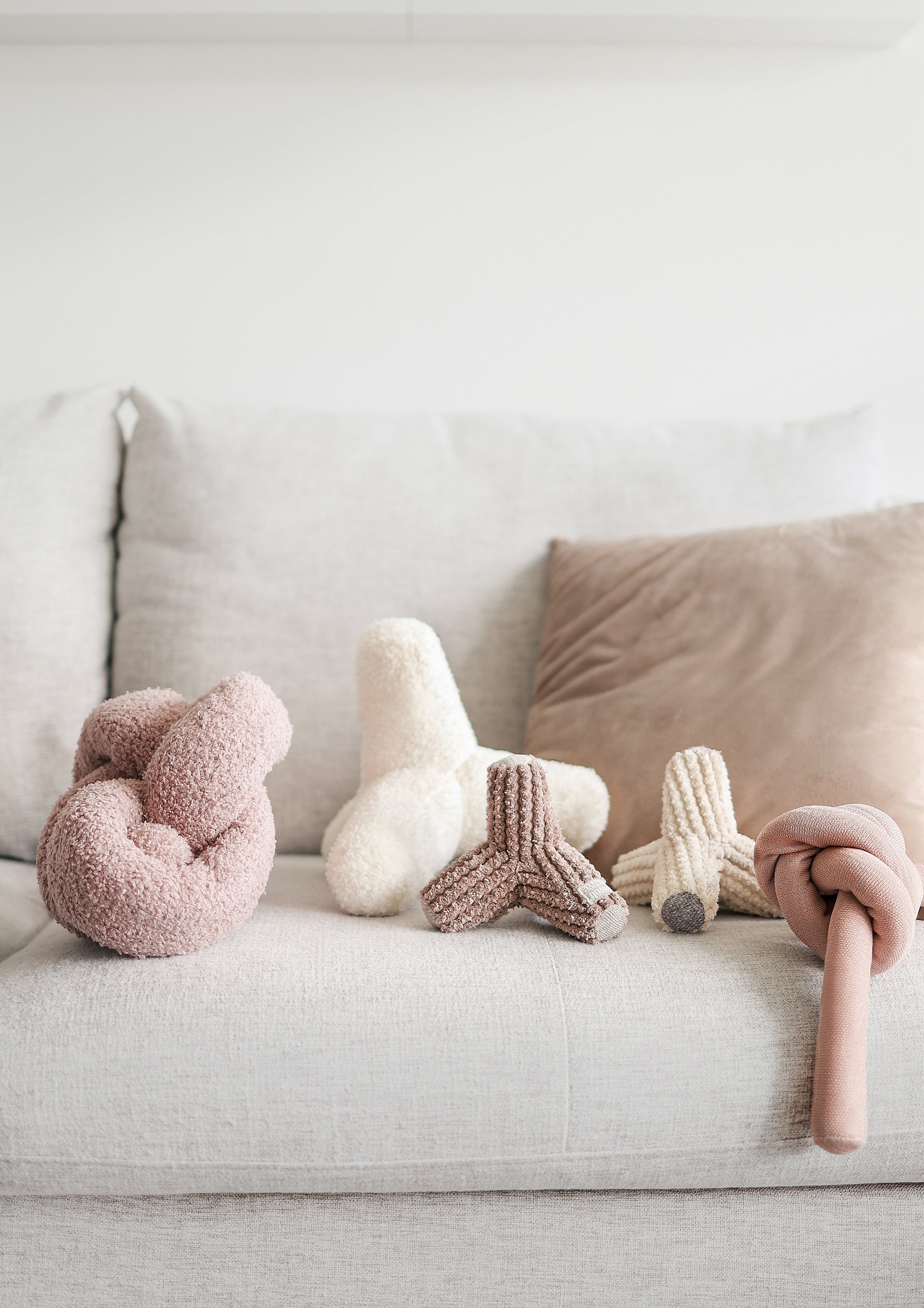 O BREUER Squeaker + Crinkle Tetrapod