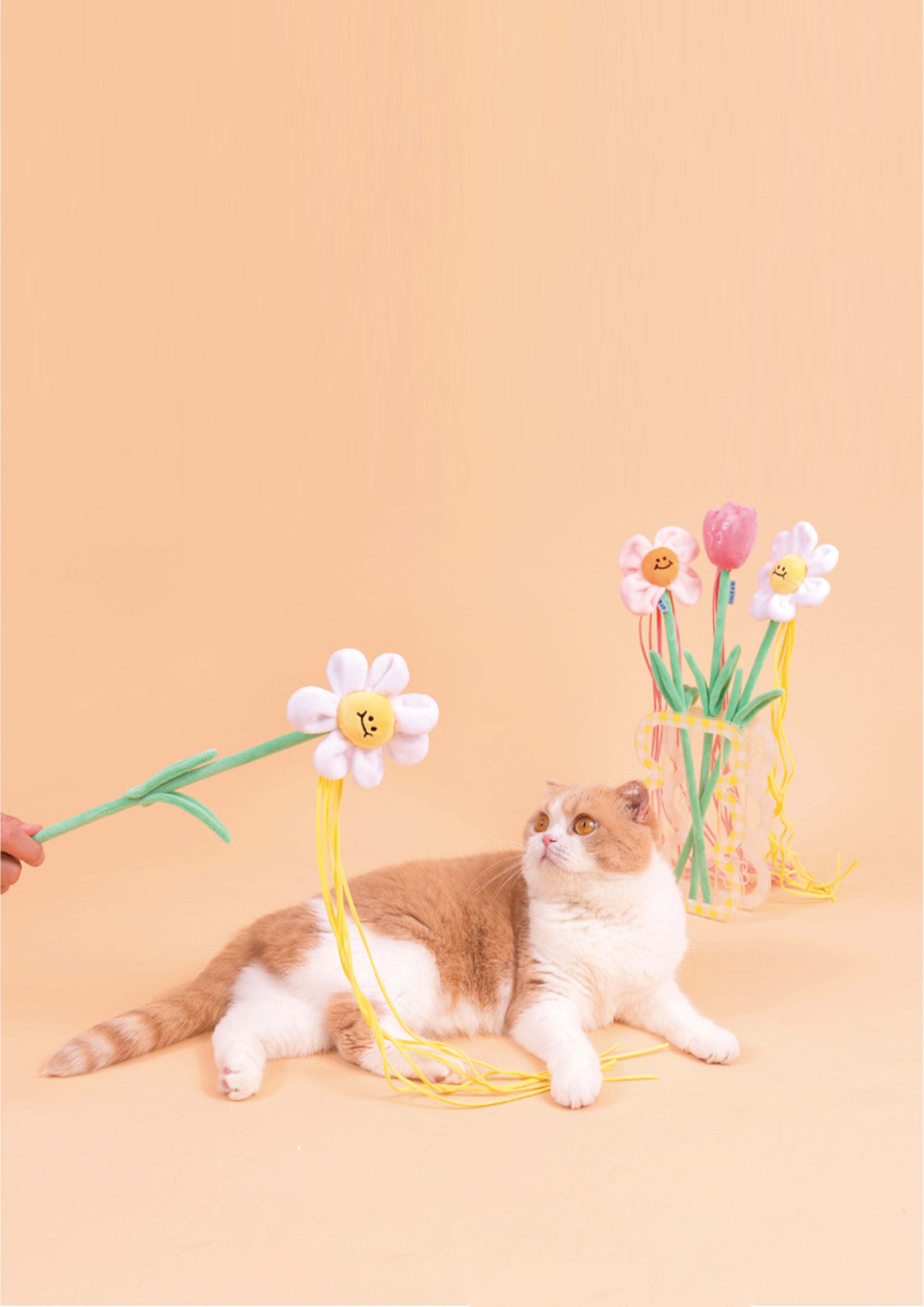 Tulip Cat Teaser with Catnip