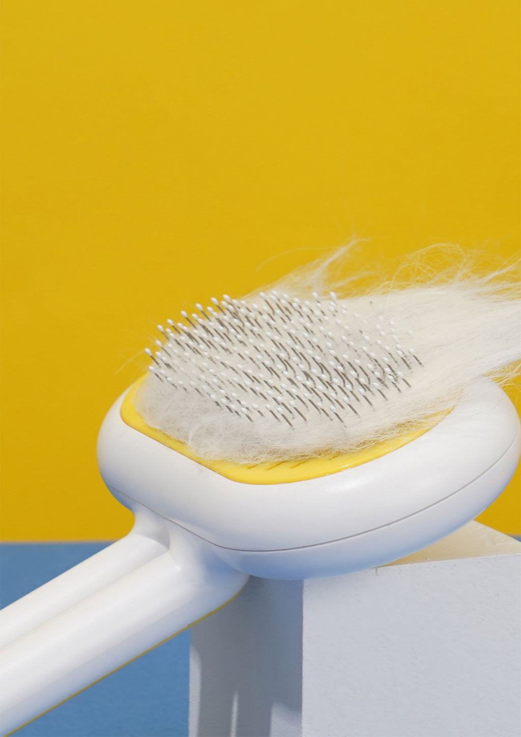 Oblong Comb with Fur Remover