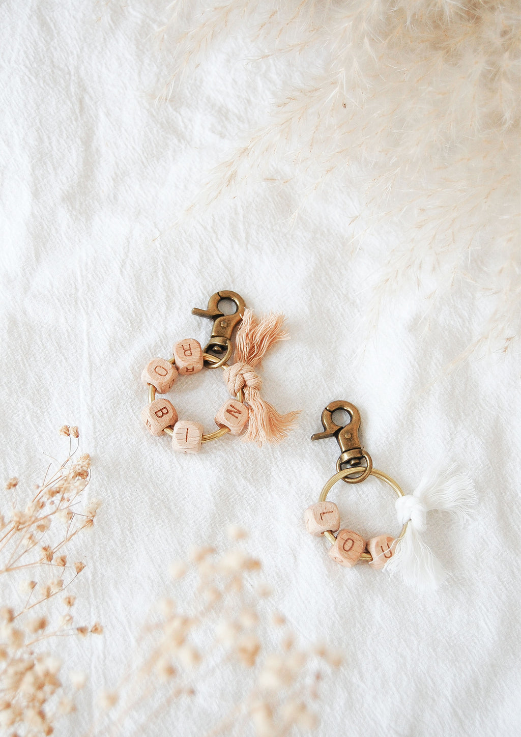 KRANS Wooden Wreath Tag