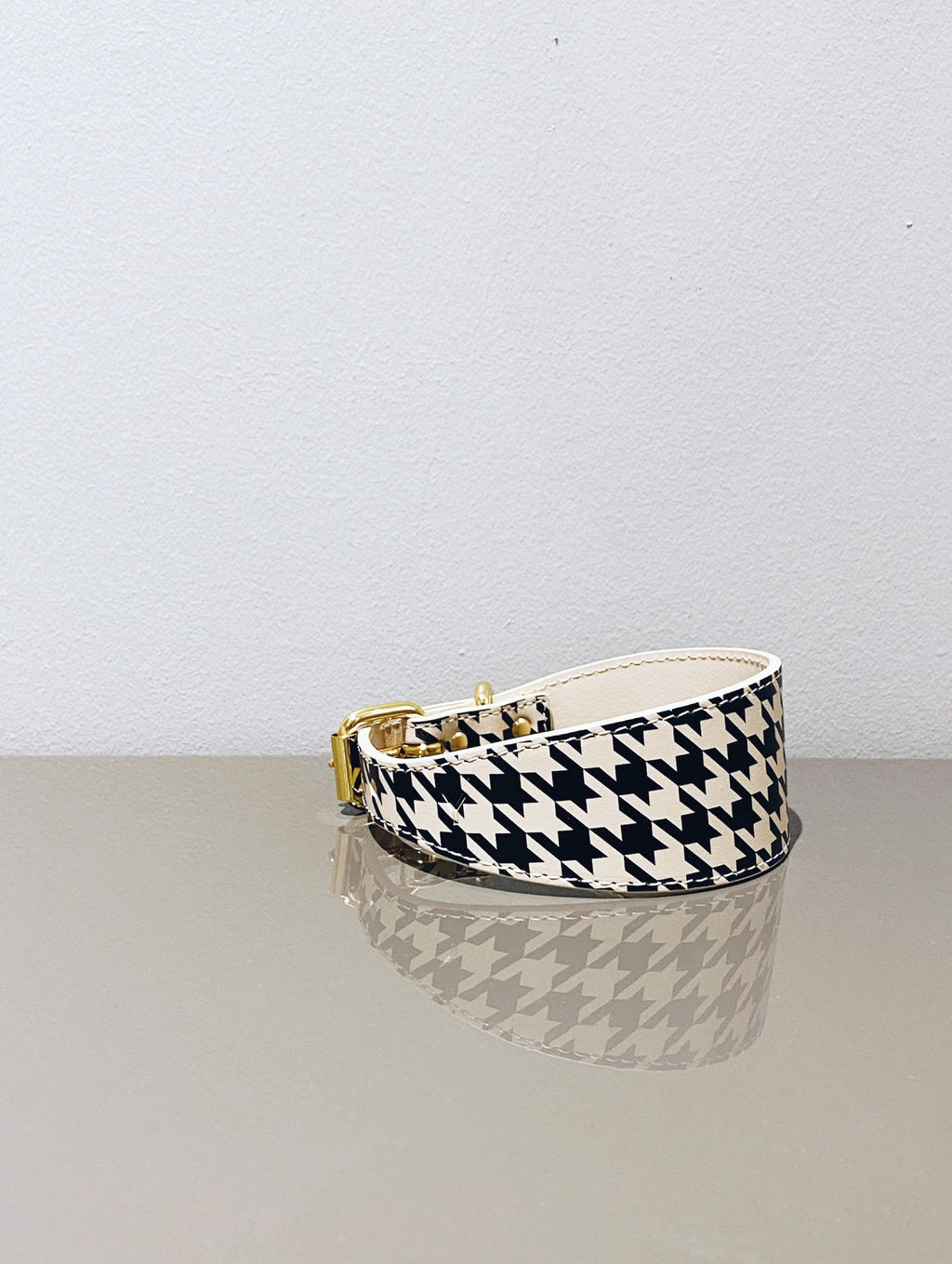Beige Houndstooth Thin Leather Collar