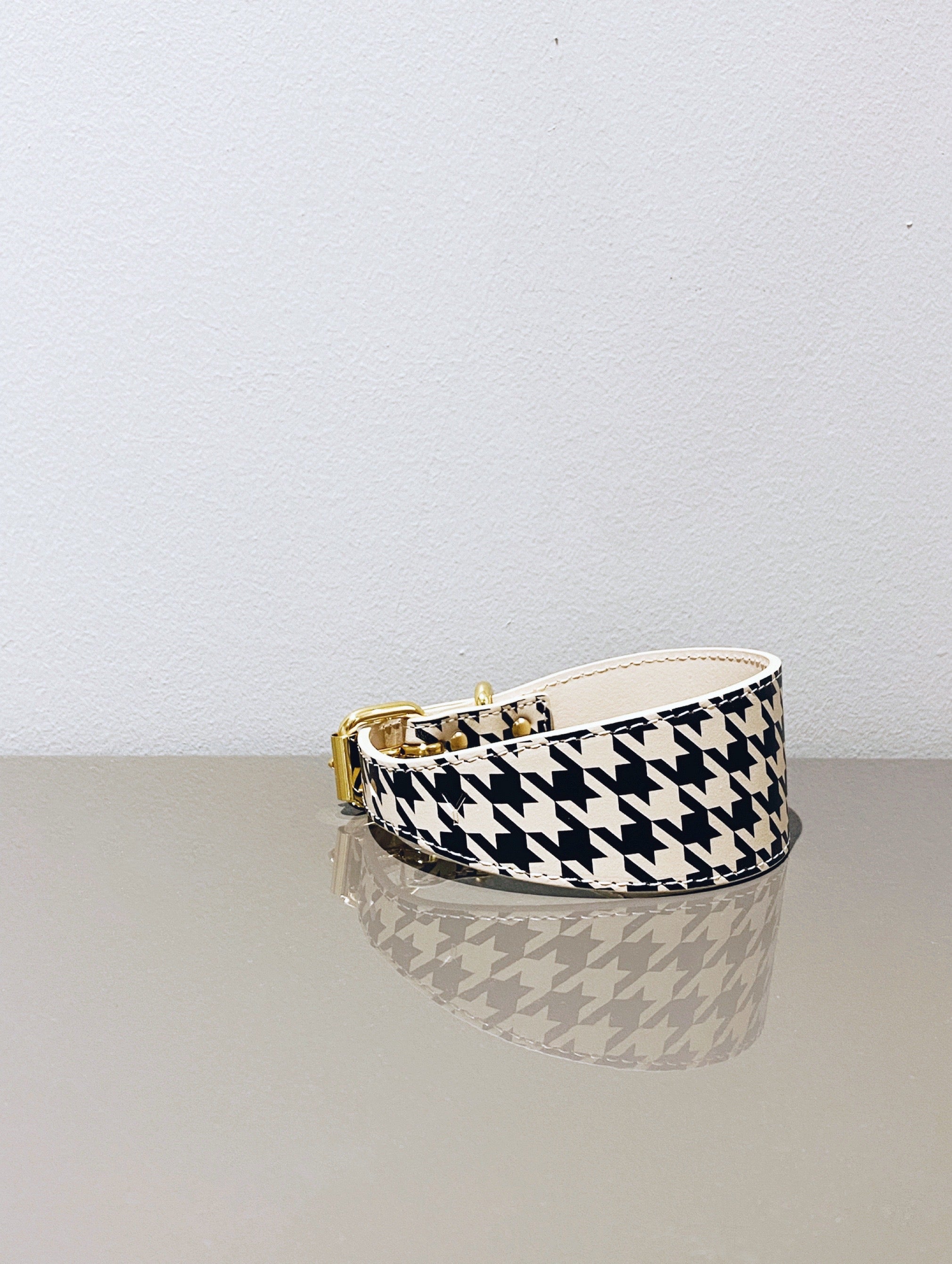 Beige Houndstooth Thin Leather Collar