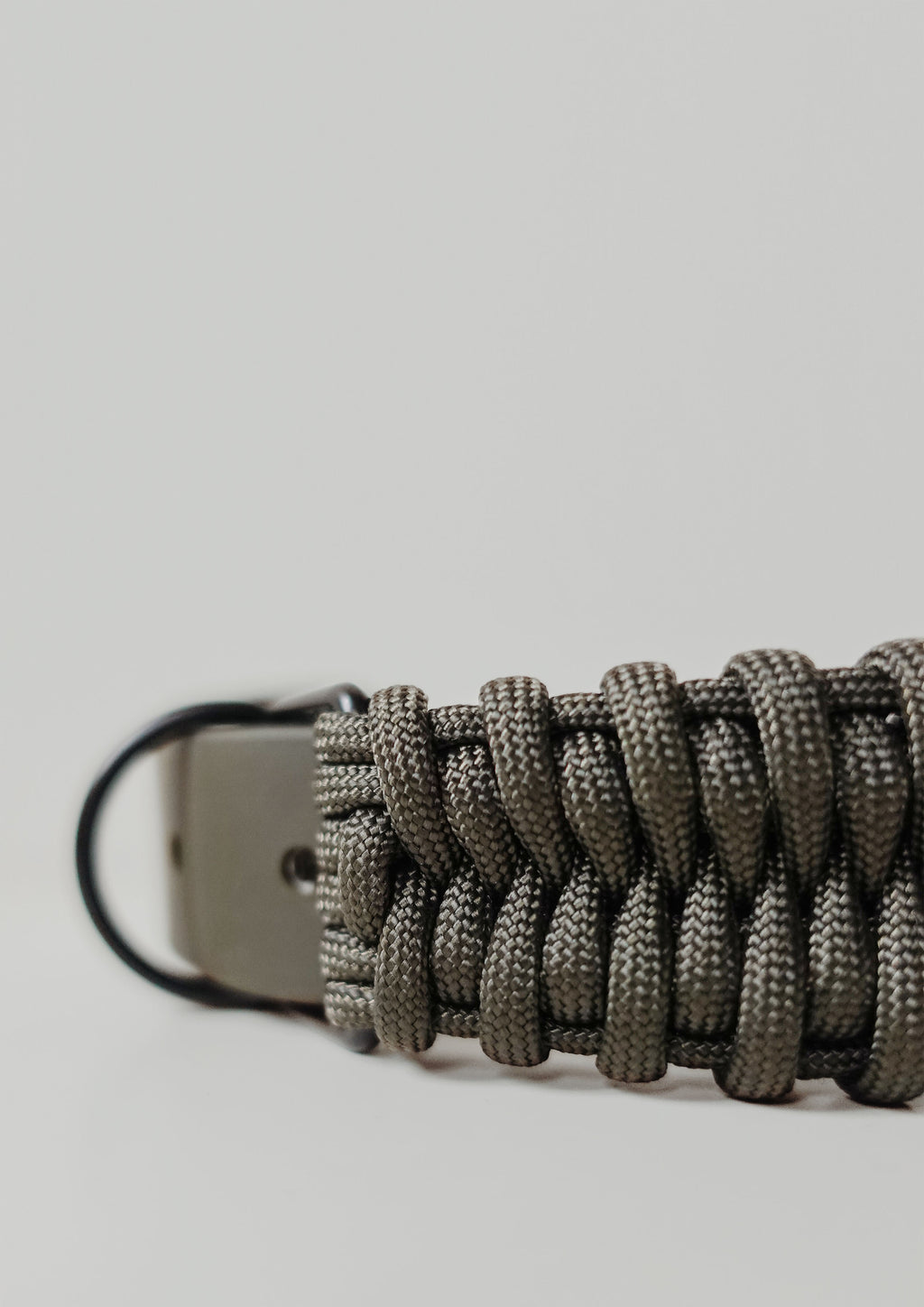 FOSSIL Wide Paracord Collar