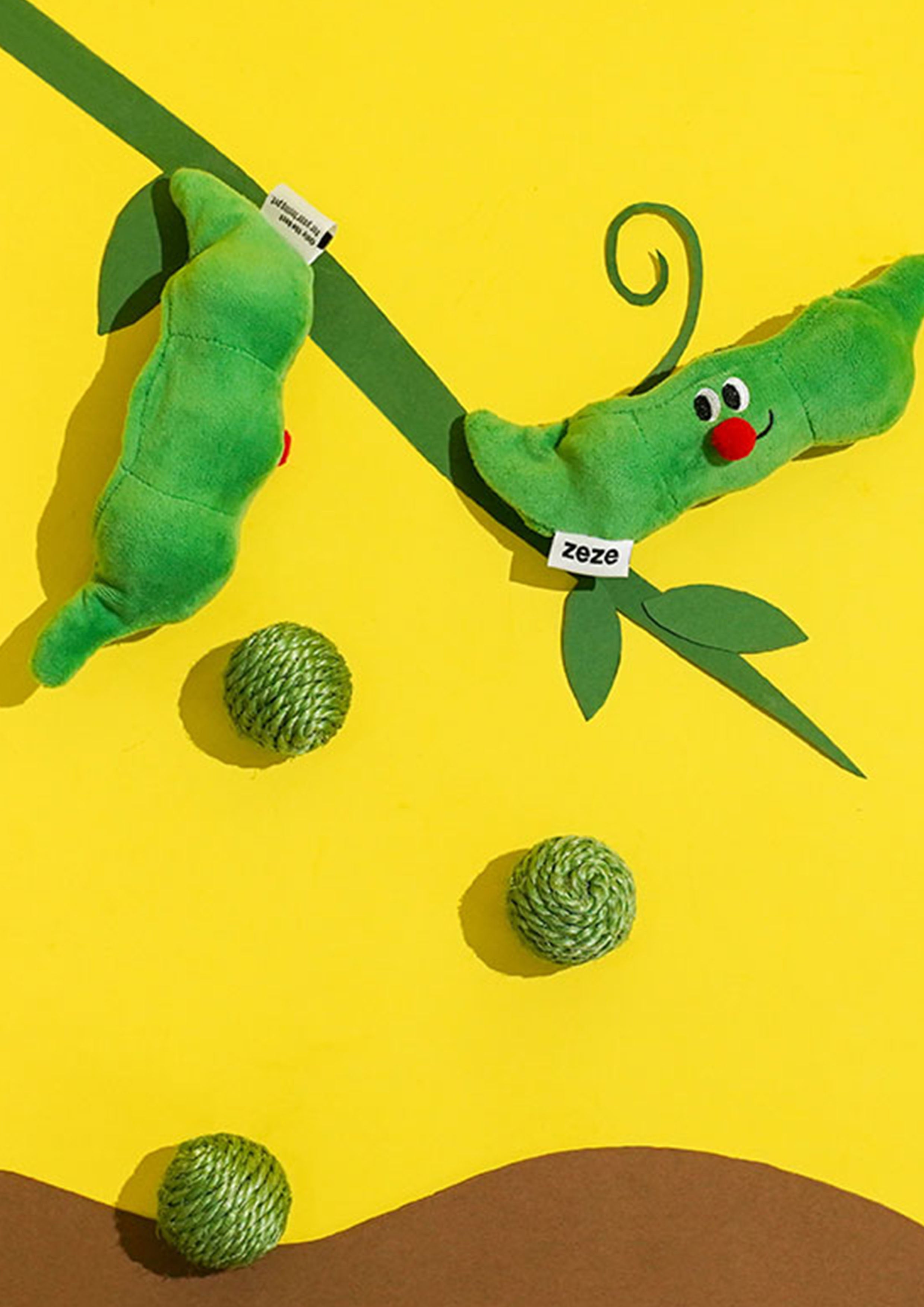 Green Pea Nosework Toy